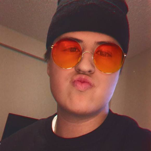 Meet your Posher, Ty - Picture 1 of 1